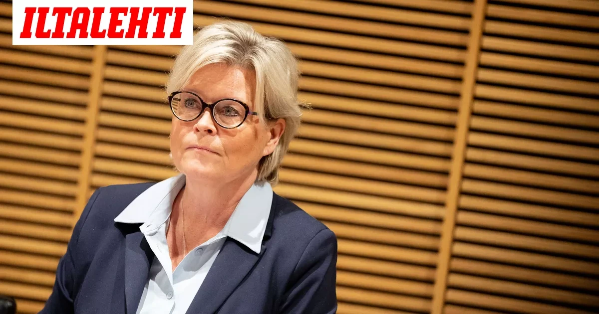 Yllättävä tilanne eduskunnassa – Ben Zyskowicz liikuttui