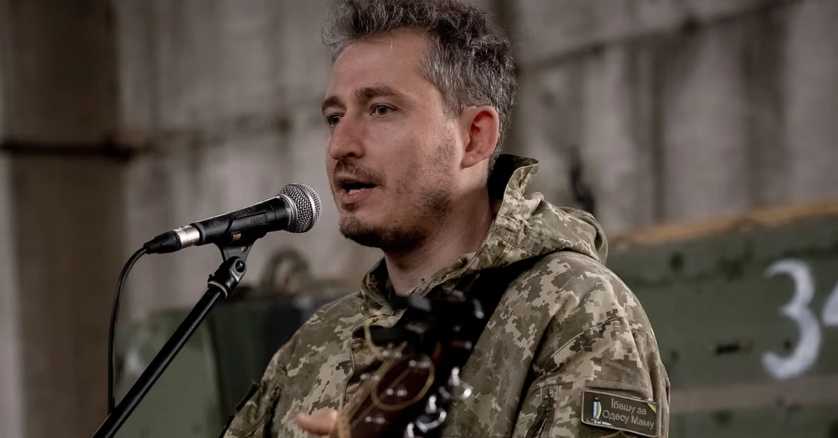Kulttuurisoturi Mykolai Sierga auttaa ukrainalaissotilaita nukkumaan