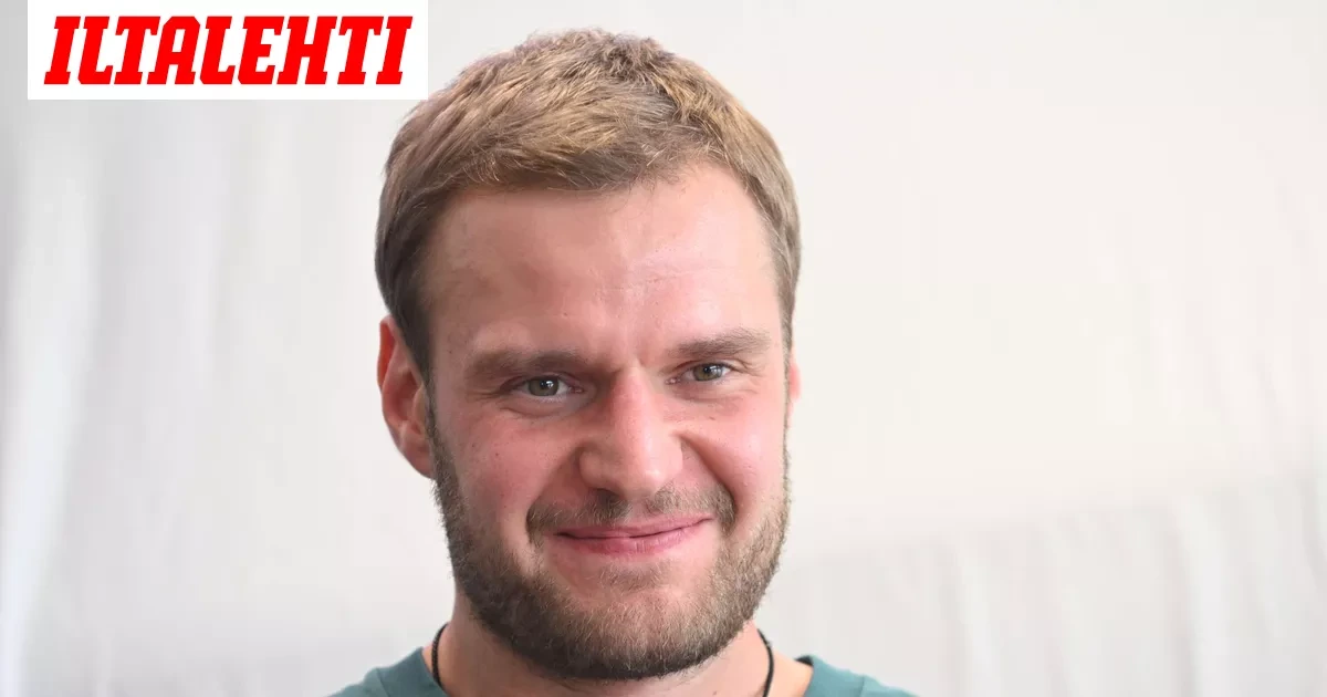 Näin Aleksander Barkov komensi Konsta Heleniusta salilla: ”Meni ehkä viisi sekuntia”