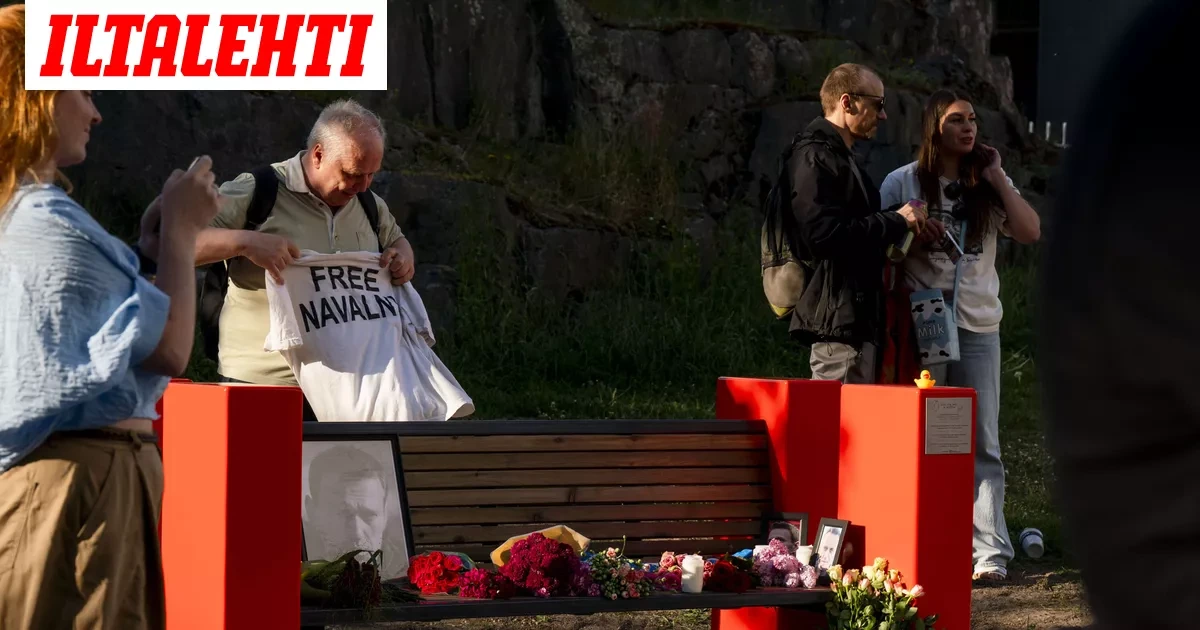 Aleksei Navalnyin muistomerkille tehtiin törkeä temppu – Nyt reagoi poliisi