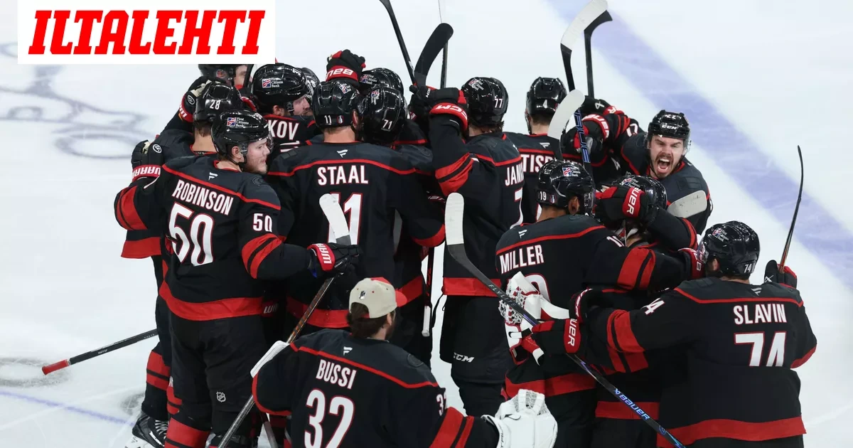 Mielipuolinen trilleri! Carolina tasoitti sarjan – Sebastian Aho isossa roolissa