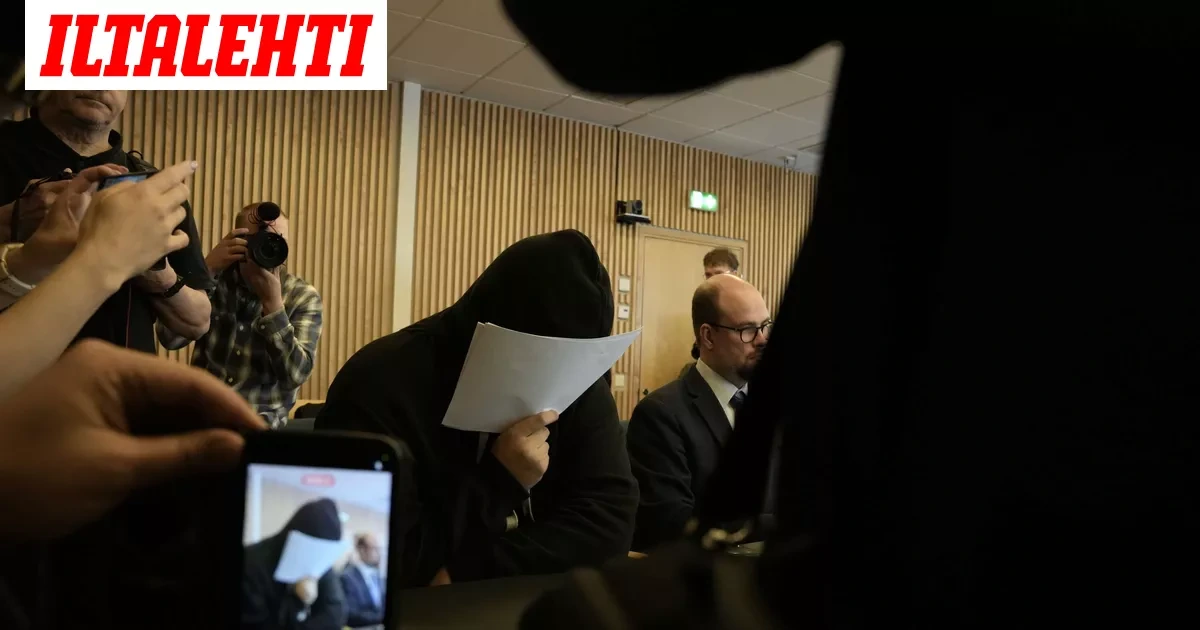 Isää, 23, syytetään Saran, 20, ja kolmen lapsen murhasta: Tänään puhuvat perhesurman todistajat – IL seuraa
