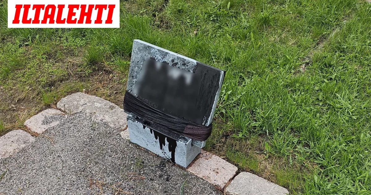 Järkyttävä näky Kalajoella hukkuneiden poikien haudalla – Yle: Tässä puhdistuksen maksaja