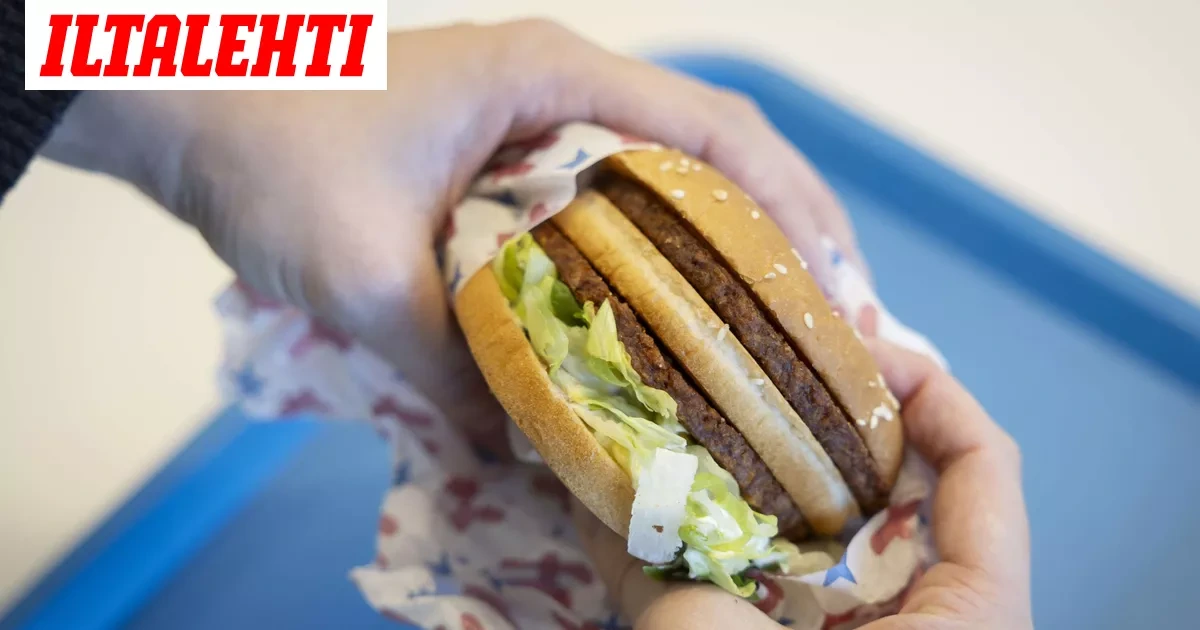 Natsimusiikilla ryyditetty huijausvideo leviää Hesburgerin nimissä – Viestintäjohtaja tyrmää yhteydet yhtiöön: ”Ei ole mahdollista”