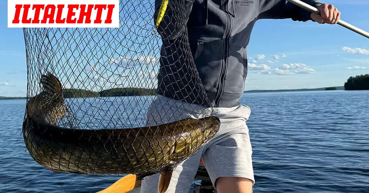 Niklaksen silmät olivat pudota päästä, kun hän näki, mikä veneeseen nostettiin: ”Tosi raskas”