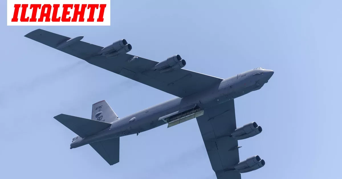 B-52-pommikone syöksynyt maahan Kaliforniassa