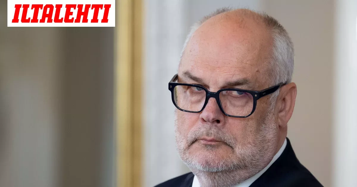 Viron presidentti jättää paikkansa