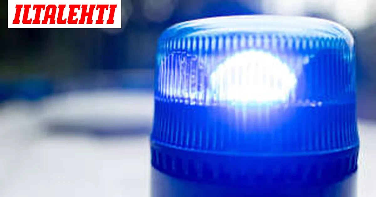 Kuollut nainen rantavedessä Helsingissä