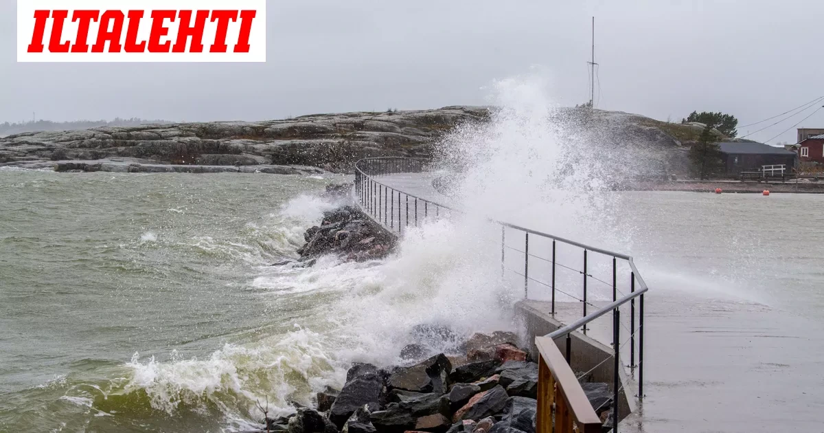 Kesämyrsky vyöryy Suomeen
