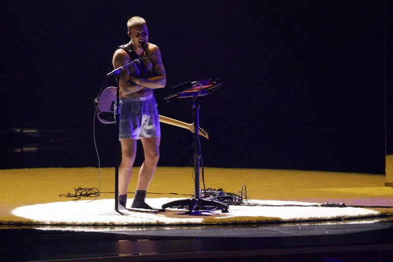 Mondiali: anche Justin Bieber con Shakira e Madonna per la finale