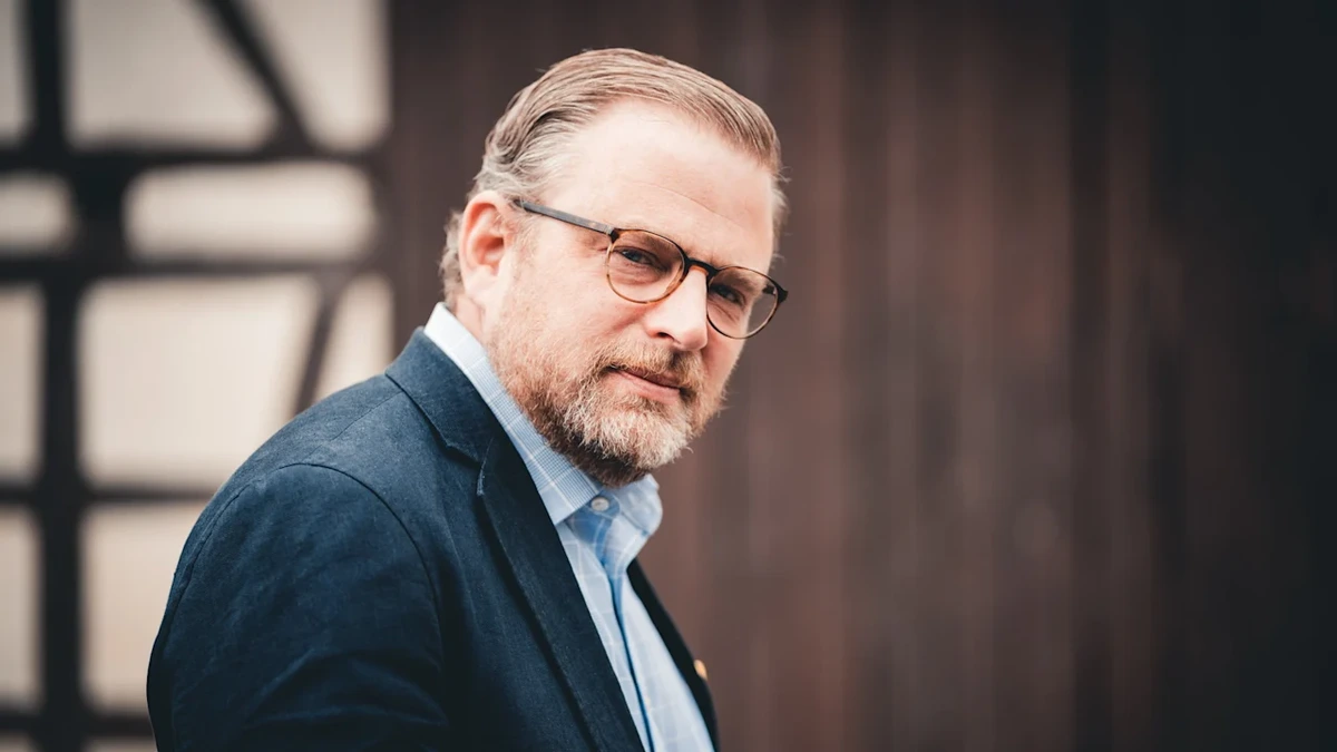 Stauffenberg-Enkel kritisiert Kabarettisten nach AfD-Auftritt scharf