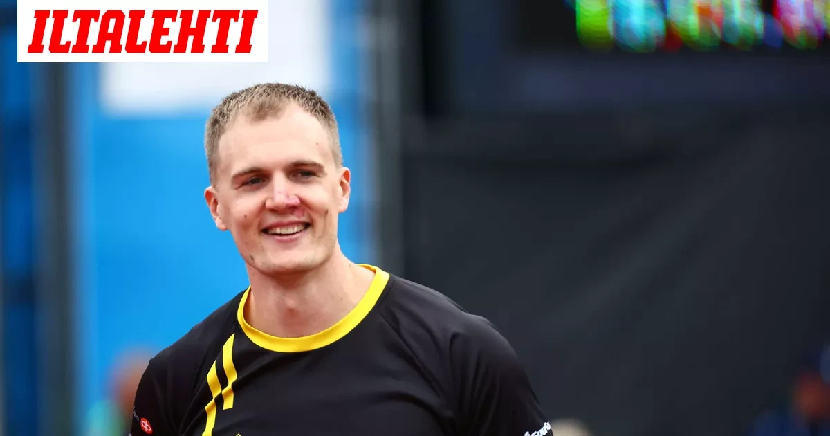 Hiljaa, Seppo! Oliver Helander vaiensi Rädyn