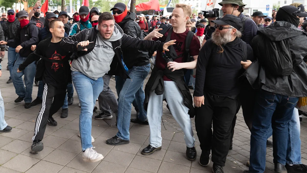 Journalisten-Attacke beim AfD-Protest in Erfurt: 1. Demo-Schläger identifiziert