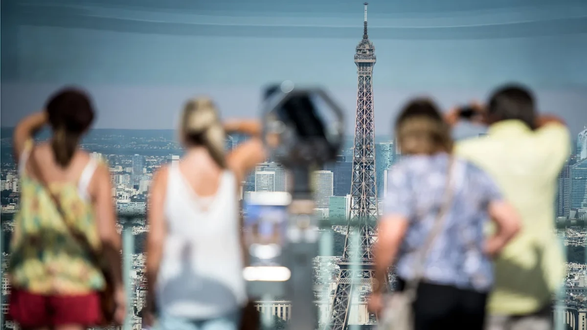 Ausgerechnet in den Sommerferien: Paris gibt Sehenswürdigkeiten Hitzefrei