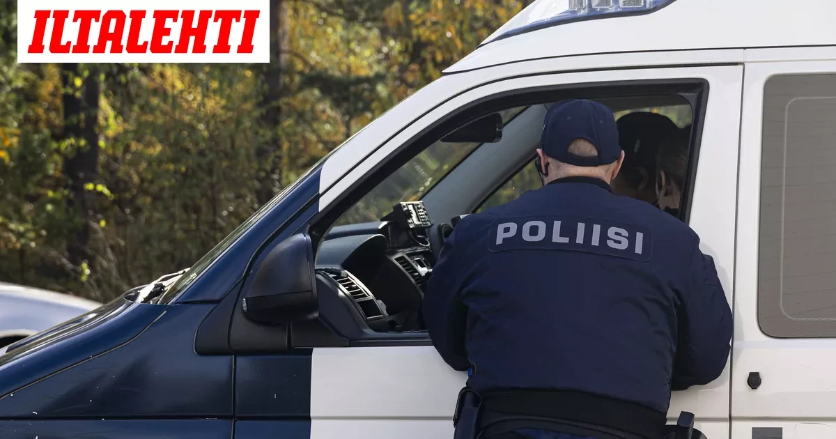 Ajoneuvo löytyi vedestä Lapissa – Saksalaisturisti kateissa, poliisi etsii