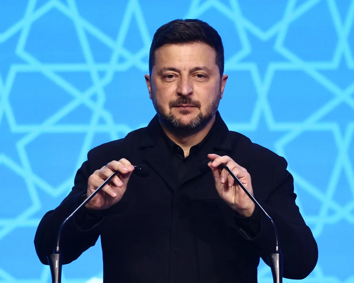 Zelenskyy says Nato should let Ukraine join to ‘make all of us stronger’