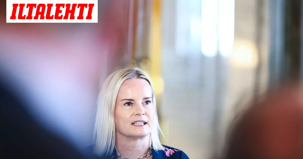 Riikka Purran puoliso pöyristyi – Tämä on tappouhkaus Purraa kohtaan