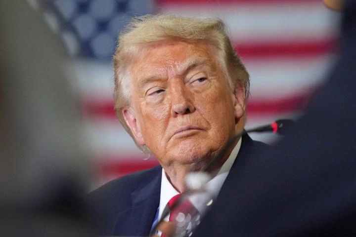 Trump se defiende tras conocerse sus millonarias ganancias: "No hago nada relacionado con mis negocios"