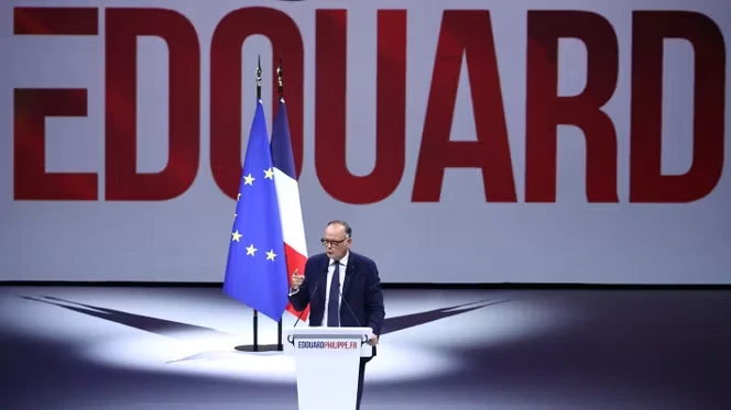 En meeting, Edouard Philippe promet de faire de « l’intérêt de nos enfants » la « boussole » de son projet présidentiel
