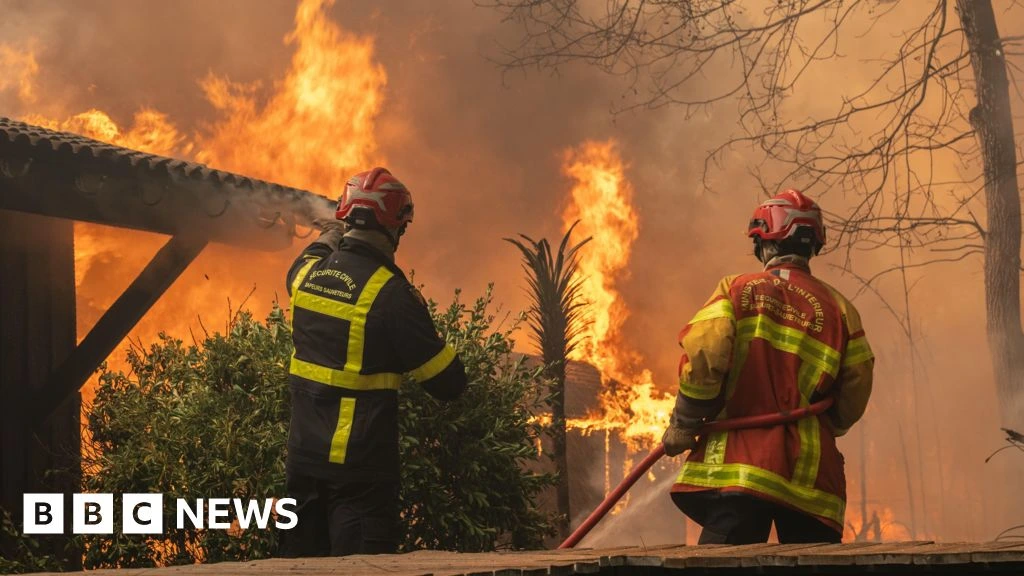 More than 250,000 flee wildfires in France and Spain
