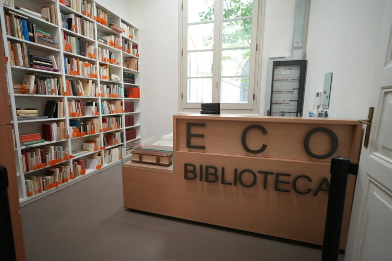 A Bologna apre la Biblioteca Umberto Eco, oltre 30mila volumi del semiologo