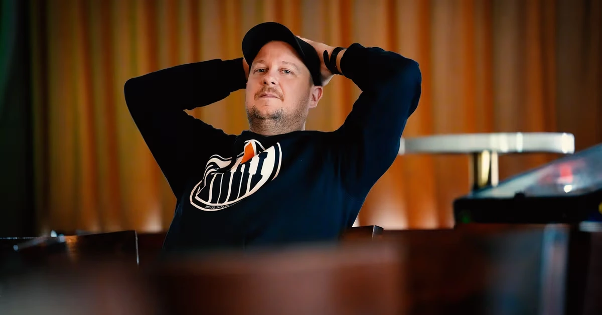 Espoon ostareilla riimitellään rap-musiikkia sellaisesta Espoosta, joka jää monelta huomaamatta