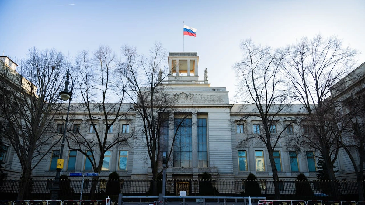 Deutschland bestellt russischen Botschafter ein: EU verhängt Sanktionen gegen Geheimdienste