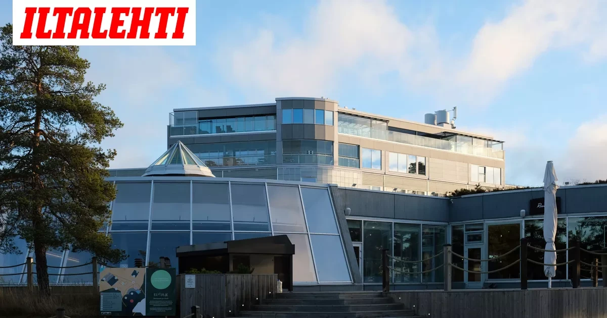 Hälytys legendaariseen hotelliin – Syynä lintu