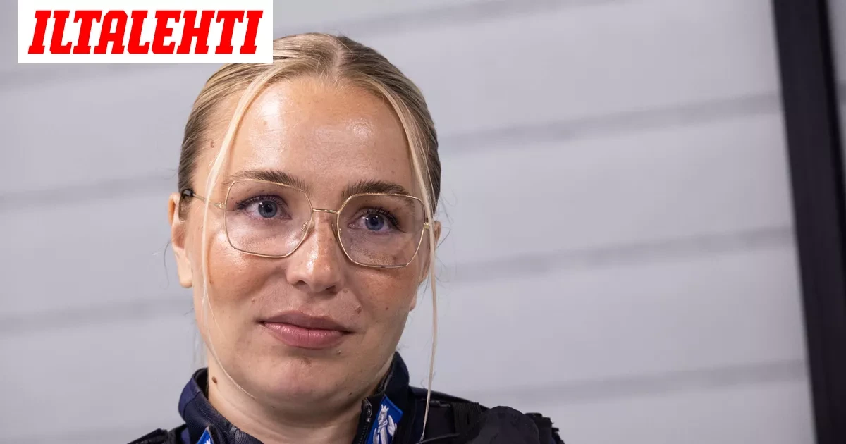 Suora lähetys: Nyt puhuu ex-poliisi Ella Varis