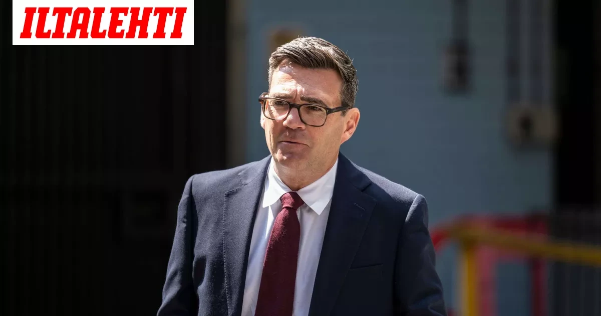 Andy Burnham työväenpuolueen johtoon Britanniassa