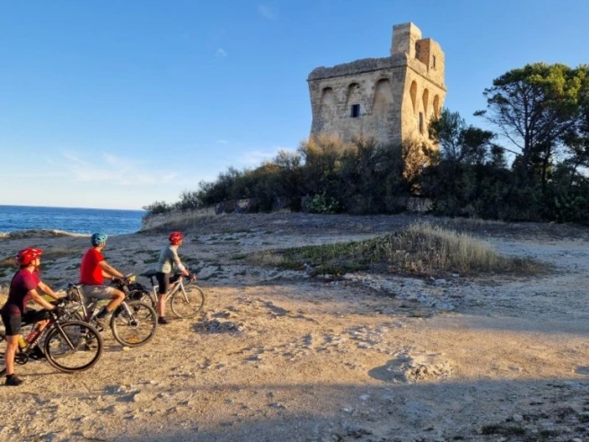 Turismo, il ministro Mazzi: «Un Giro d’Italia per cicloturisti per far conoscere i piccoli borghi»
