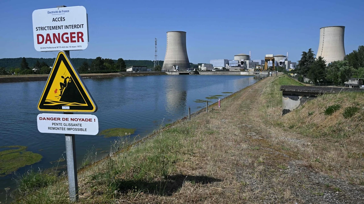 Kühlwasser zu warm: Frankreich fährt drei Atomreaktoren herunter