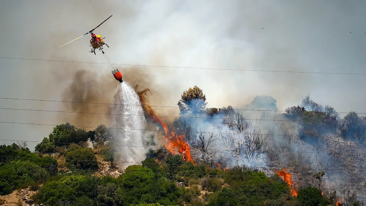 Feueralarm in Südeuropa: Hier brennen gerade Ihre Urlaubsorte ab