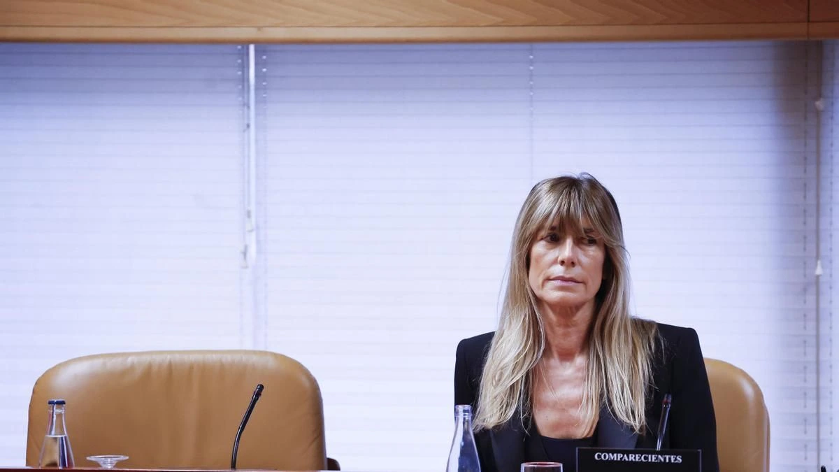 El juez Peinado exige a Begoña Gómez que acredite que viajó a Reino Unido a la graduación de su hija
