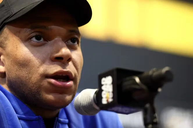 « Une femme méprisable et indigne de sa fonction » : Kylian Mbappé réagit aux propos racistes d’une sénatrice paraguayenne