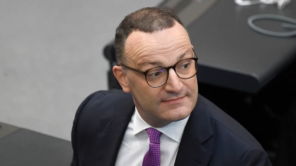 Jens Spahn: CDU-Landesverband fordert seinen Rücktritt! Debatte um Leihmutterschaft