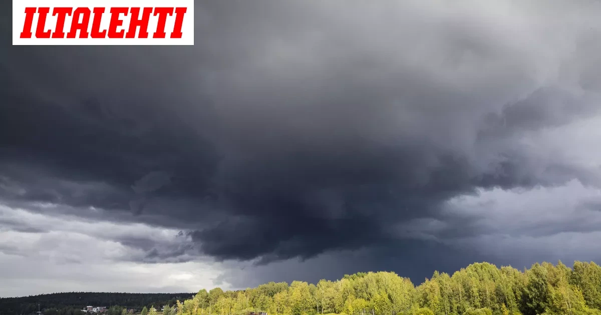 Ukkonen vyöryy – Voi aiheuttaa tuhoja