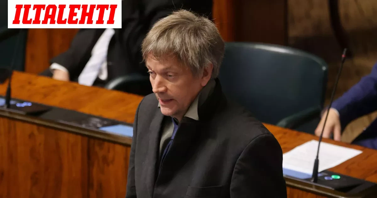 Teemu Keskisarja täräyttää: ”Olen toistaiseksi melko korruptoitumaton poliitikko”