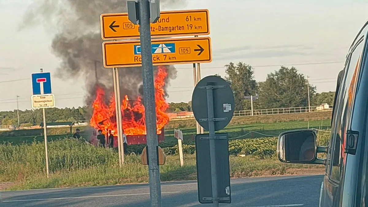 Anschlags-Serie auf Buden von Karls Erdbeerhof: Drittes Feuer in 4 Wochen