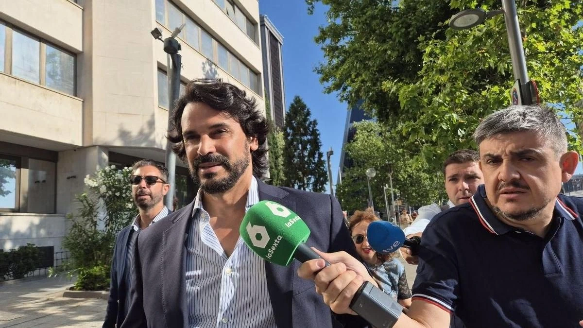 El tribunal advierte de retrasos en el juicio a la pareja de Ayuso por “sobrecarga” de trabajo