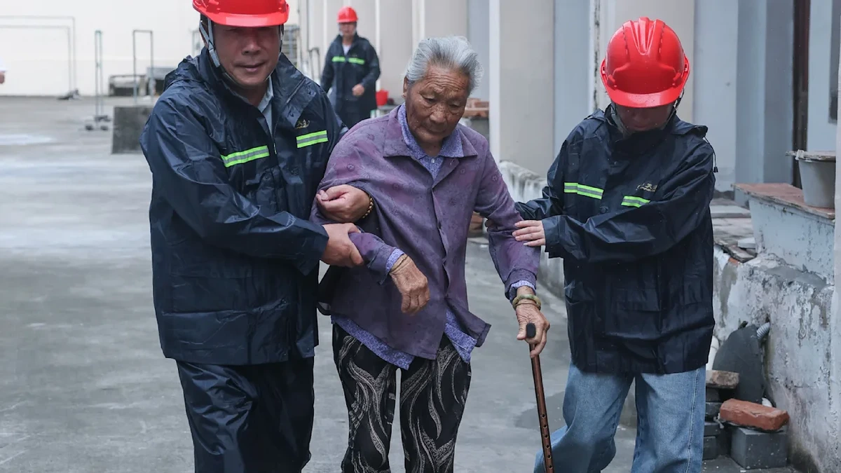 Todes-Taifun! 2 Millionen Chinesen evakuiert