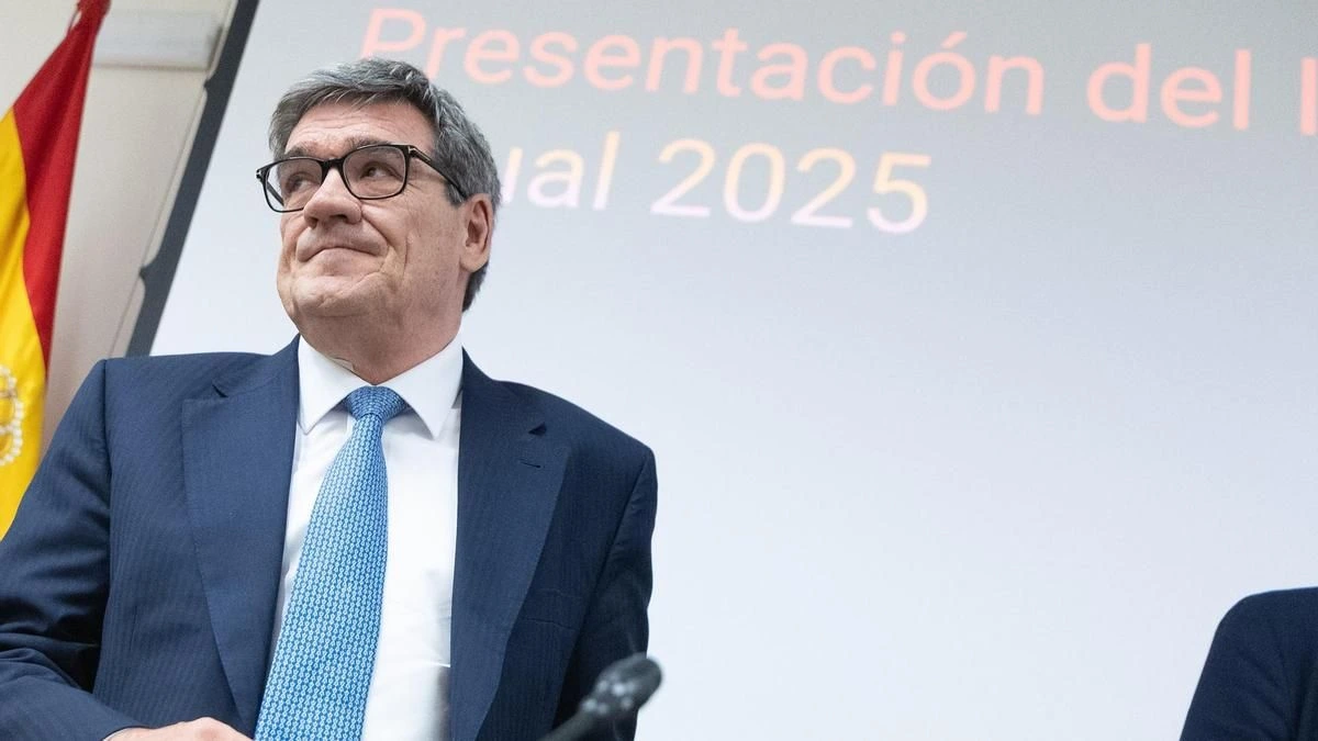 Sumar recurre a la justicia el acceso reservado que ofreció Escrivá a lo que gana la banca por depositar en el Banco de España