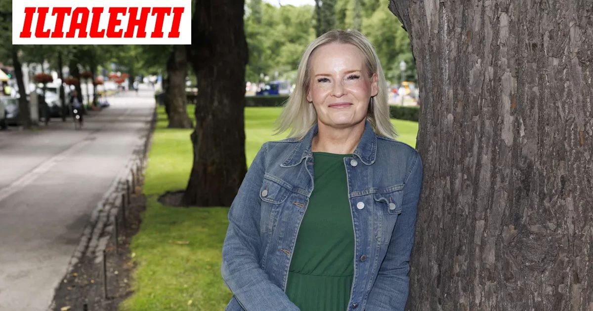Väite: Riikka Purra sanoi kansalaisille, ettei ”aio liata käsiään Garden Helsingissä”
