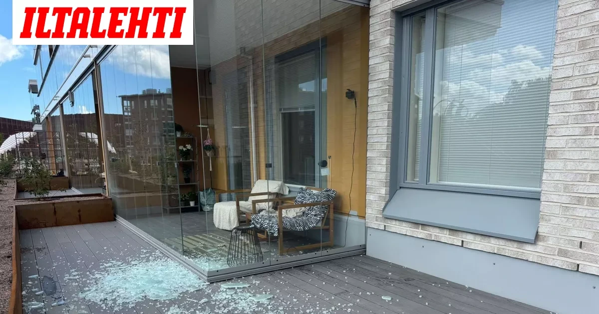 Jenna säikähti kovaa pamausta – Terassin lasi oli pirstaleina