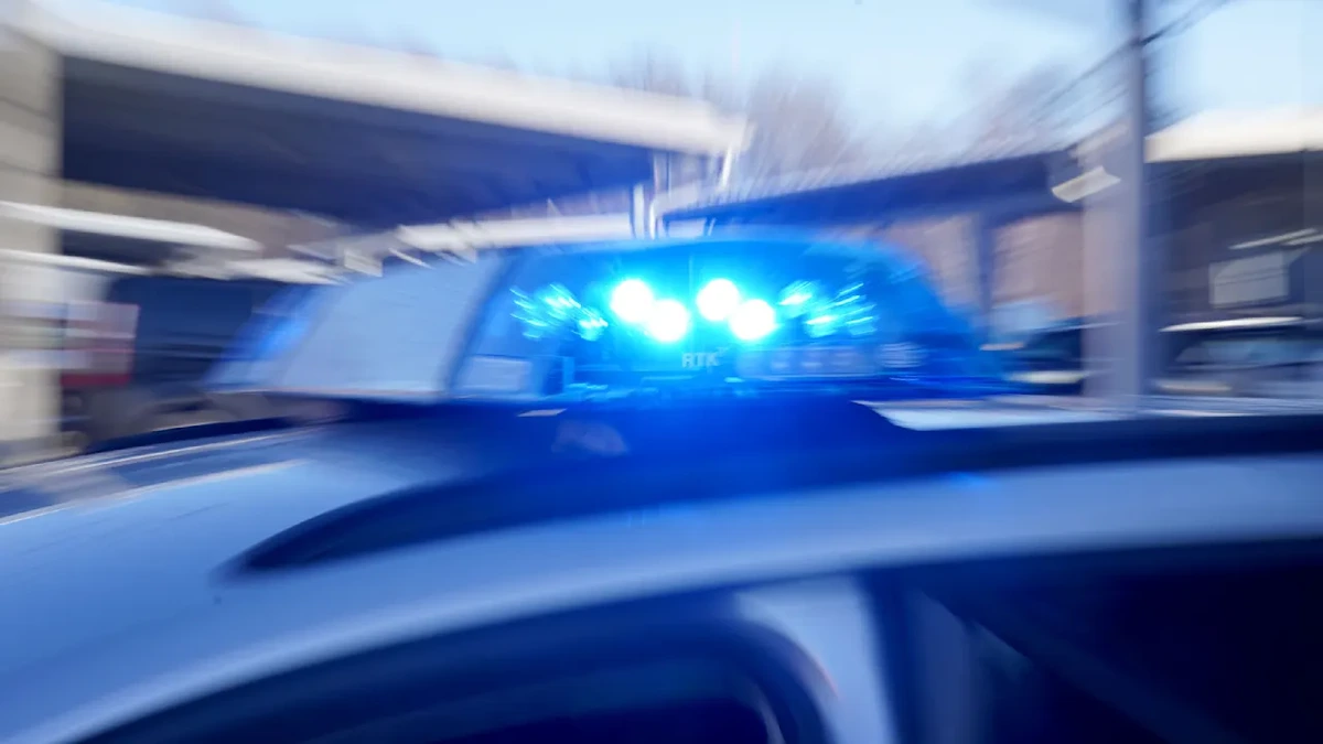Auf Sportplatz (Bonn): Mädchen (14) von drei Teenagern missbraucht?