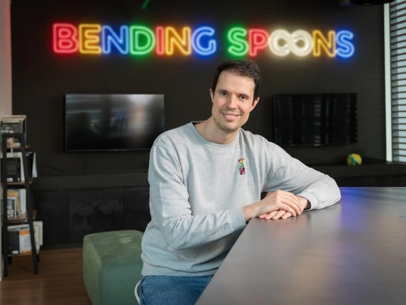 Bending Spoons, l’unicorno italiano sbarca sul Nasdaq (e vale 18,4 miliardi di dollari): l’Ipo chiude a 29 dollari per azione