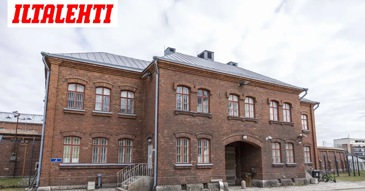 Vanginvartija pahoitteli käytöstään – Potkut tuli silti