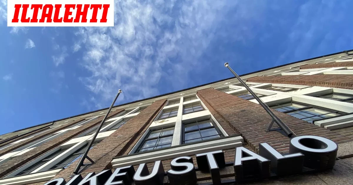 Aikuinen mies puukotti 15-vuotiasta Forssassa – Syytteen mukaan 21-vuotias piti kiinni