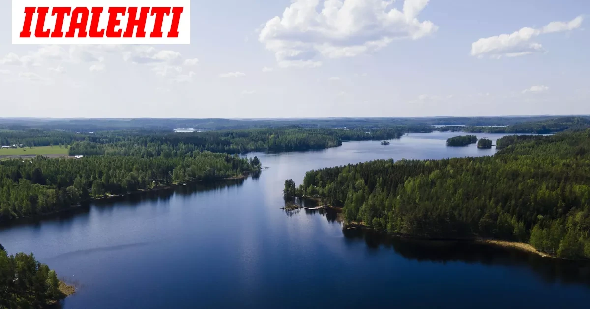Iso öljyvuoto kansallispuiston lähellä Saimaalla