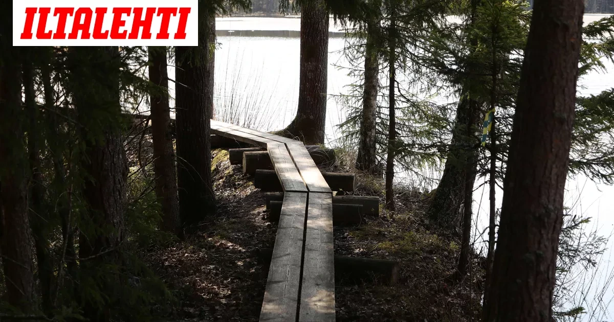 I-P: Itsensäpaljastaja piinaa uimareita – Lapualaisnainen tempaisi pyyhkeellä kasvoille